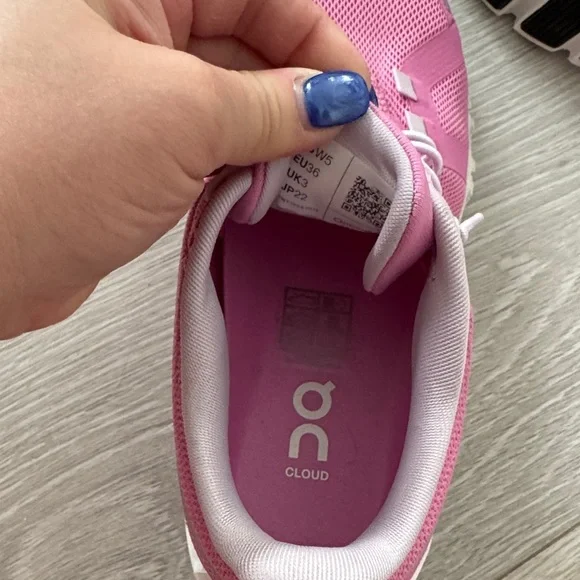 On Running Women's Pink and White Sneakers size 5 - worn once - Picture 6 of 8